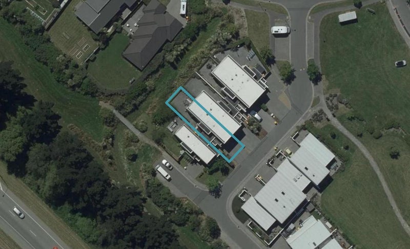 8 Seager Lane, Hillmorton, Christchurch - Carousel 1