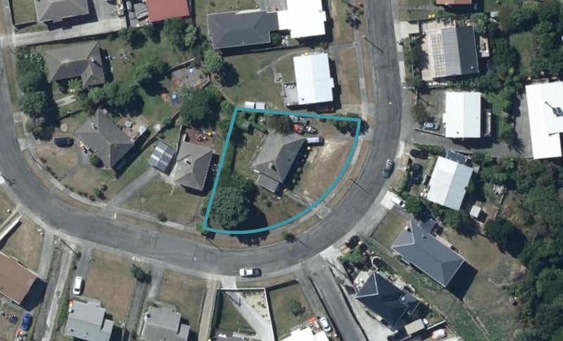 58 Waiuta Street, Titahi Bay, Porirua - Carousel 1