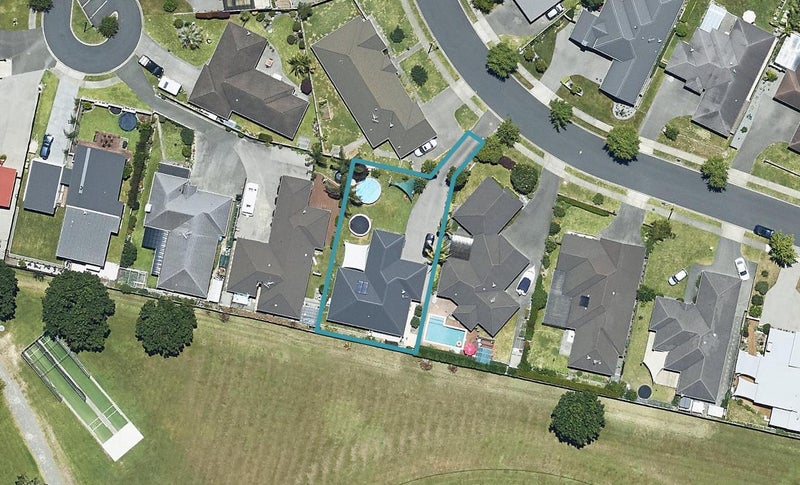 10 Alva Glen Place, Pyes Pa, Tauranga - Carousel 1