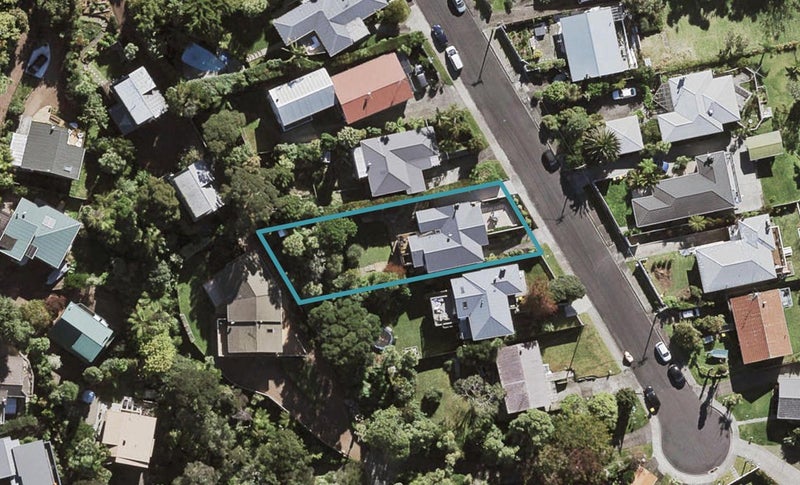 7 Felstead Street, Birkenhead, Auckland - Carousel 1