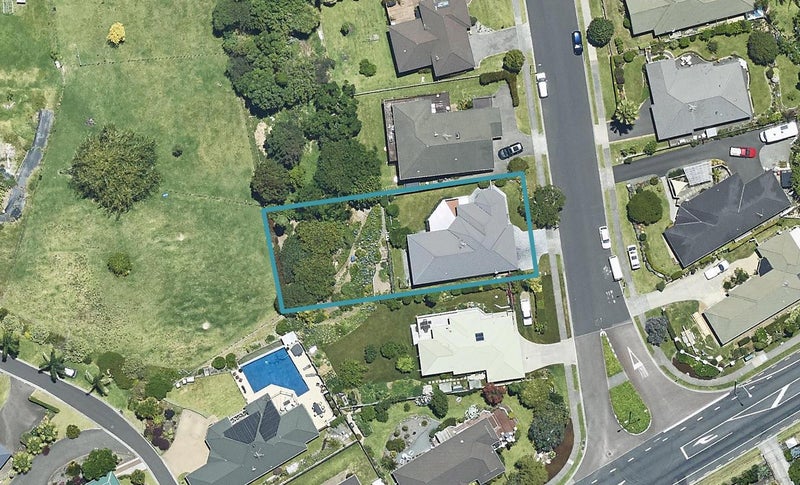 9 Sapphire Drive, Hairini, Tauranga - Carousel 1