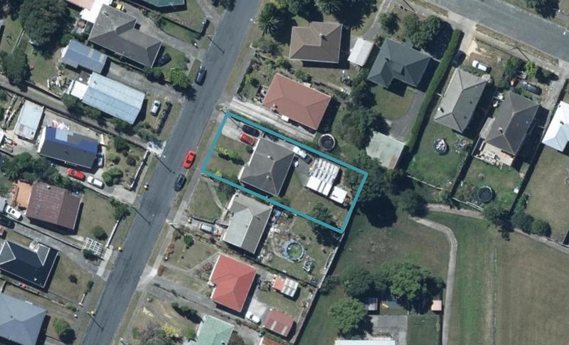34 Fantame Street, Cannons Creek, Porirua - Carousel 1