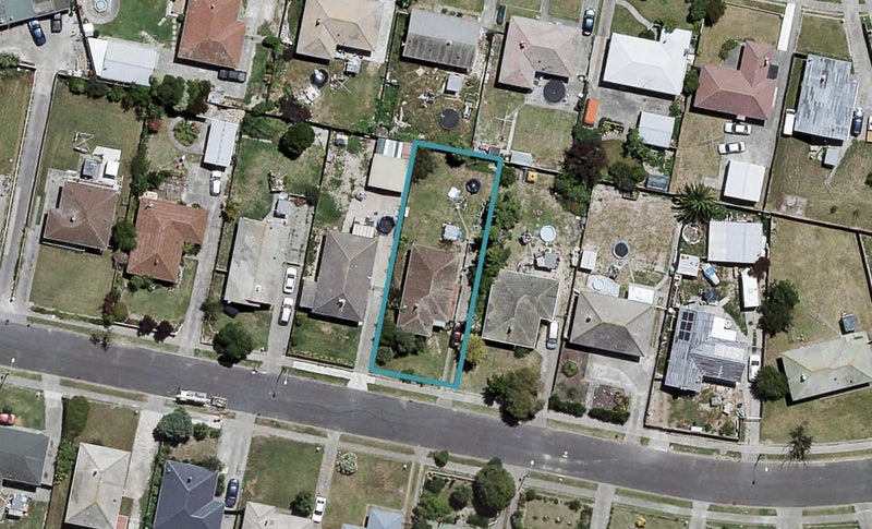 21 Curling Crescent, Onekawa, Napier - Carousel 1