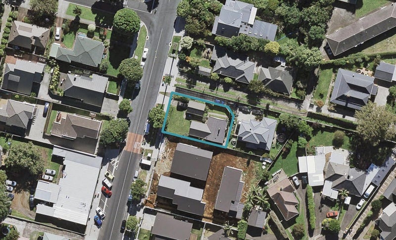 32A Buckley Road, Epsom, Auckland - Carousel 1