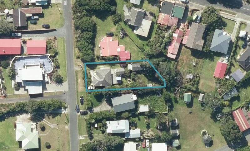 29 Kelly Street, Baylys Beach, Dargaville - Carousel 1
