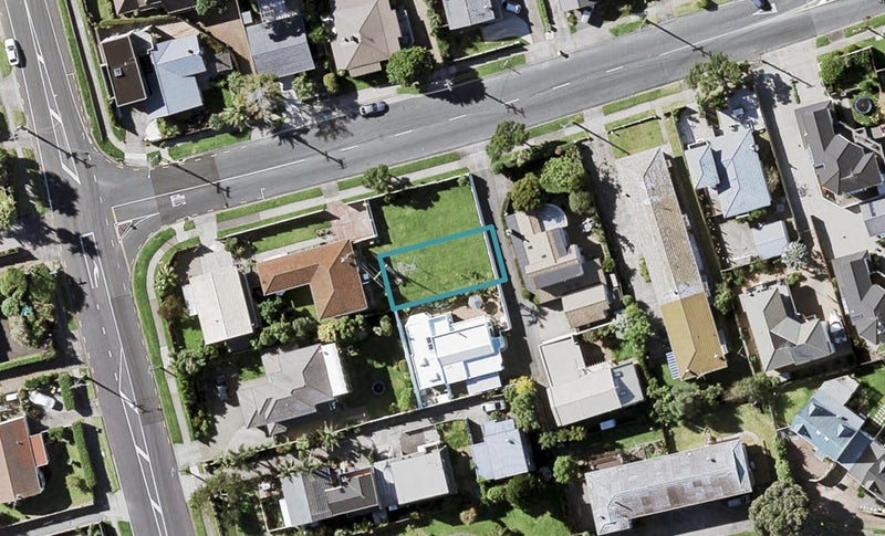 36B Eastern Beach Road, Bucklands Beach, Auckland - Carousel 1