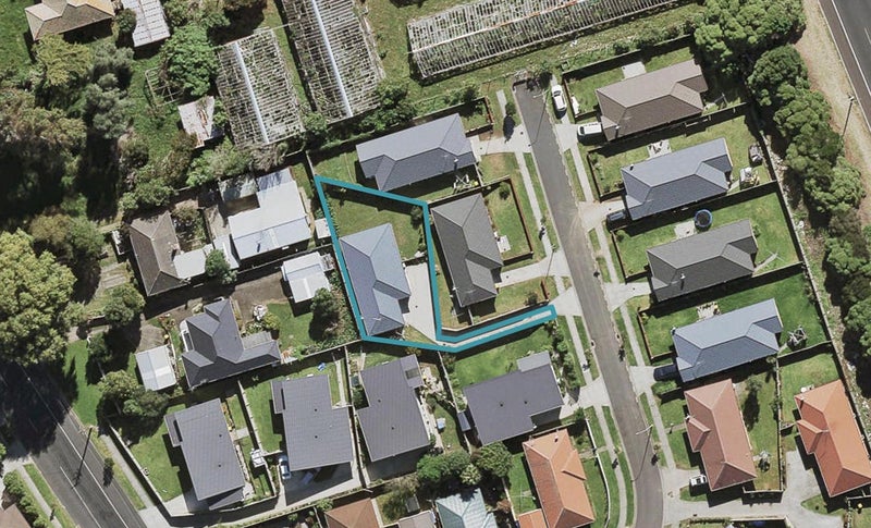 12 Umu Place, Mangere, Auckland - Carousel 1