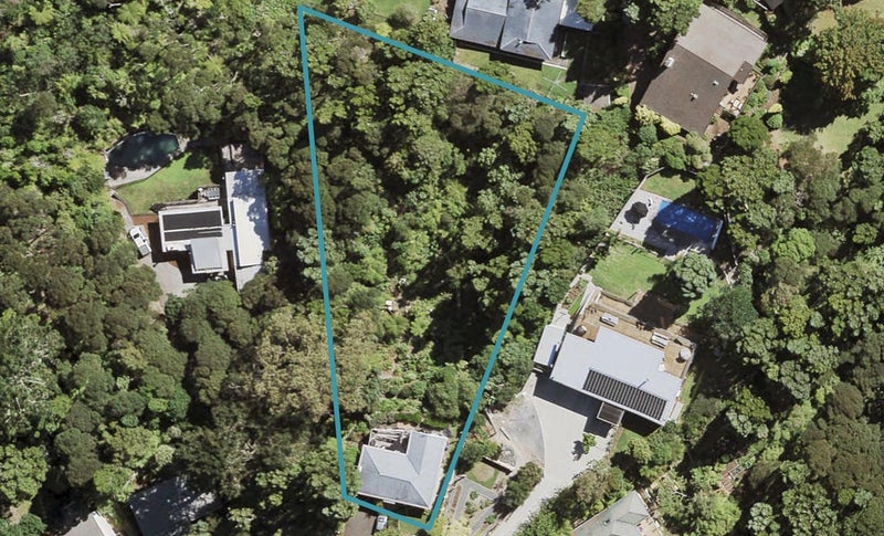 16 Kopiko Road, Titirangi, Auckland - Carousel 1