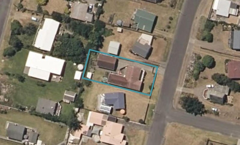 37 Park Avenue, Waitarere Beach, Levin - Carousel 1
