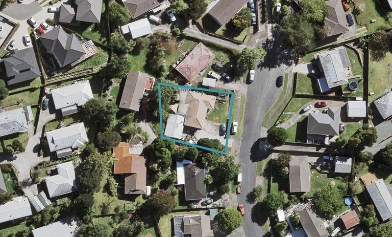36 Clyma Place, Massey, Auckland - Carousel 1
