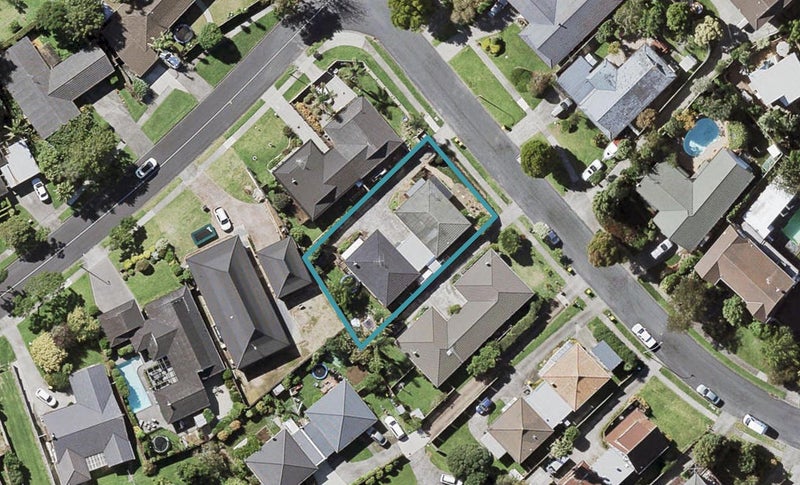 1/3 Rapallo Place, Farm Cove, Auckland - Carousel 1