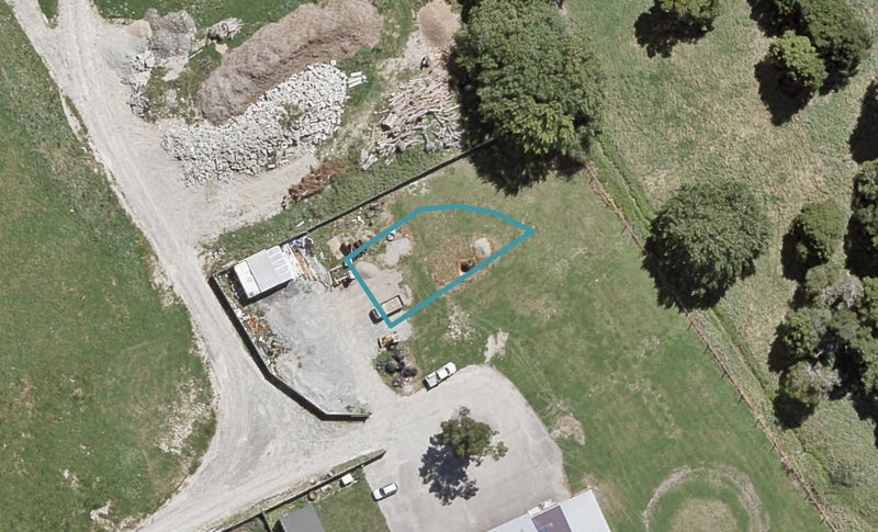 37 Leo Waikari Crescent, Wallaceville, Upper Hutt - Carousel 1