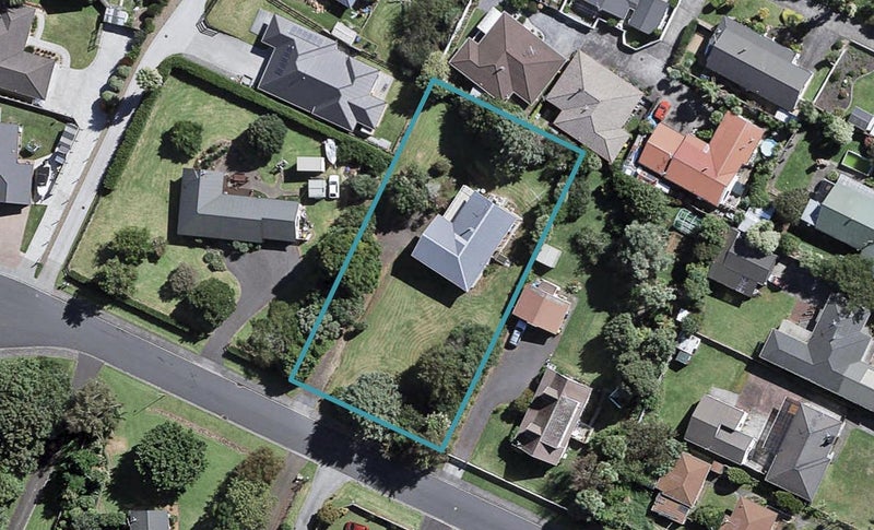 5 Bayview Drive, Waiuku, Waiuku - Carousel 1