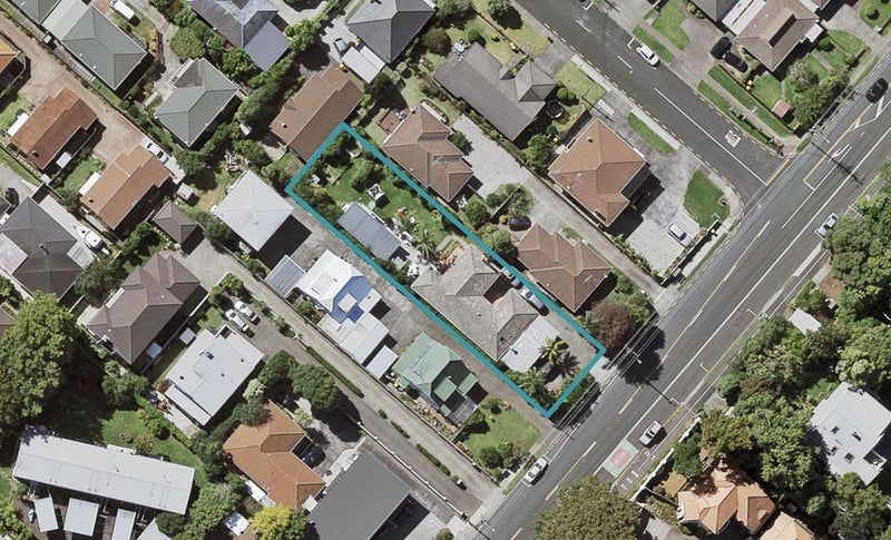 123 Shakespeare Road, Milford, Auckland - Carousel 1