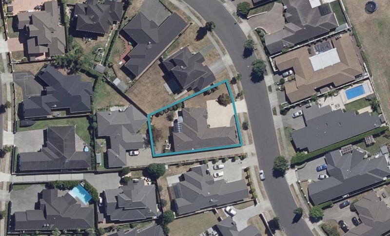 14 Darjon Drive, Huntington, Hamilton - Carousel 1