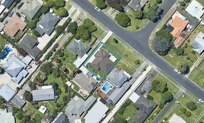 54 Sixteenth Avenue, Tauranga South, Tauranga - Carousel 1