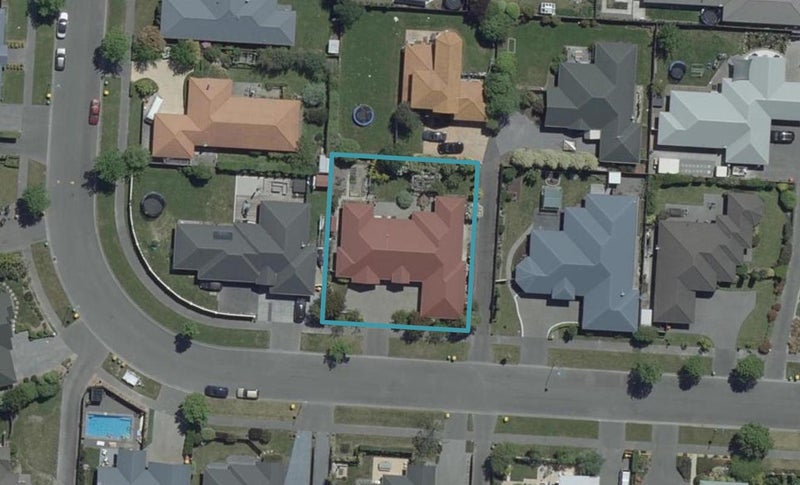46 Coolspring Way, Redwood, Christchurch - Carousel 1