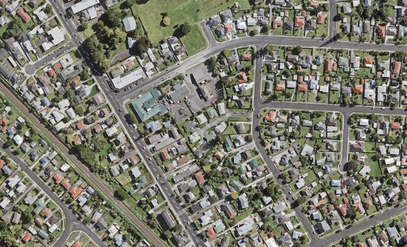 5 Camberley Court, Manurewa East, Auckland - Carousel 1