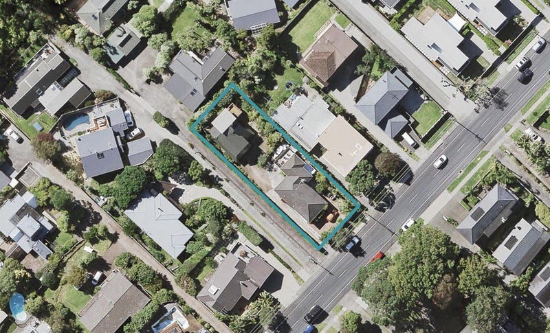 1/38 Aberdeen Road, Campbells Bay, Auckland - Carousel 1