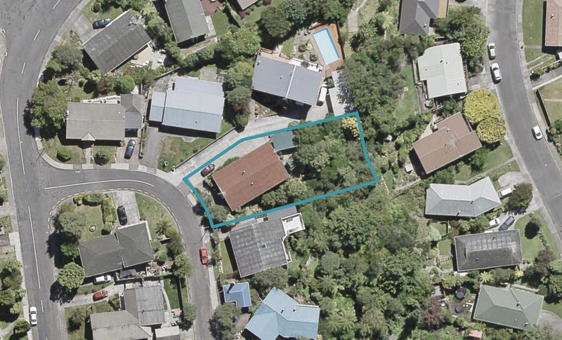 7 Ecclesfield Grove, Silverstream, Upper Hutt - Carousel 1
