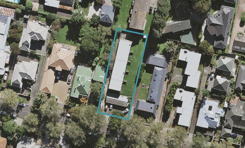 1/13 Bracken Avenue, Epsom, Auckland - Carousel 1