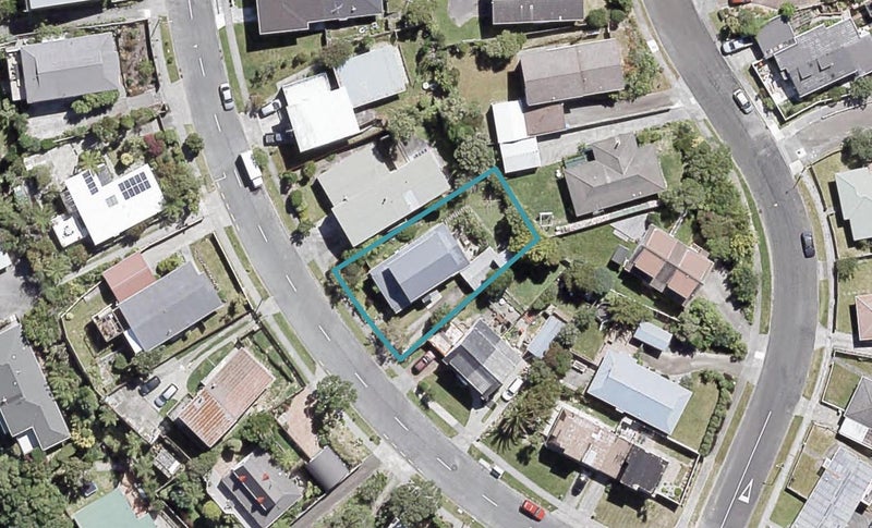 53 Cypress Drive, Maungaraki, Lower Hutt - Carousel 1