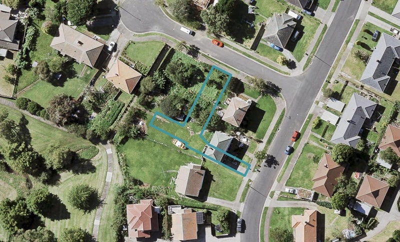 2 Harlow Crescent, Glen Innes, Auckland - Carousel 1
