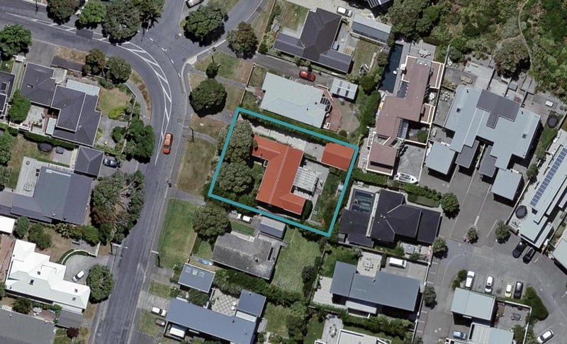 9 Hector Street, Seatoun, Wellington - Carousel 1