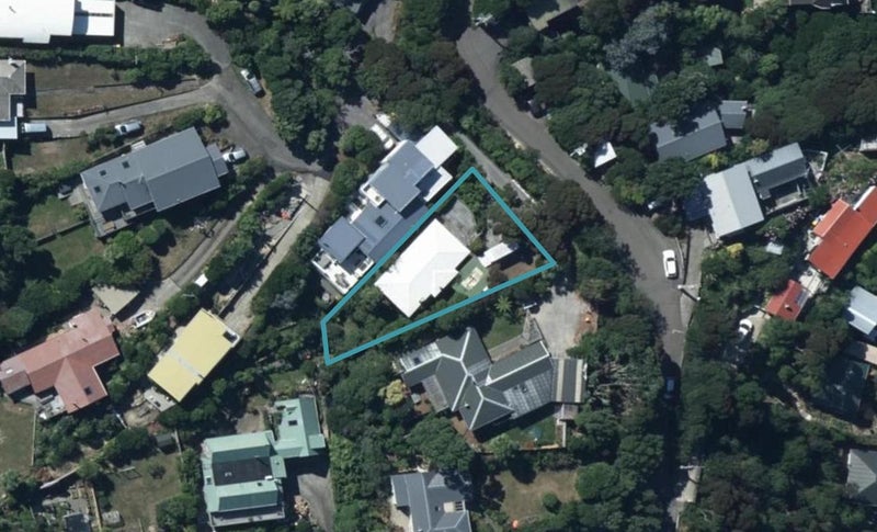 43 Gordon Road, Plimmerton, Porirua - Carousel 1