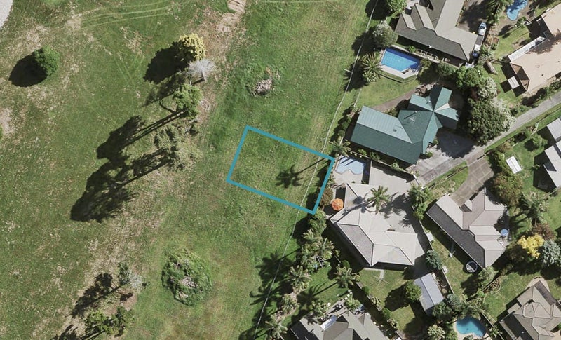 72 Waituarua Drive, Takanini, Auckland - Carousel 1
