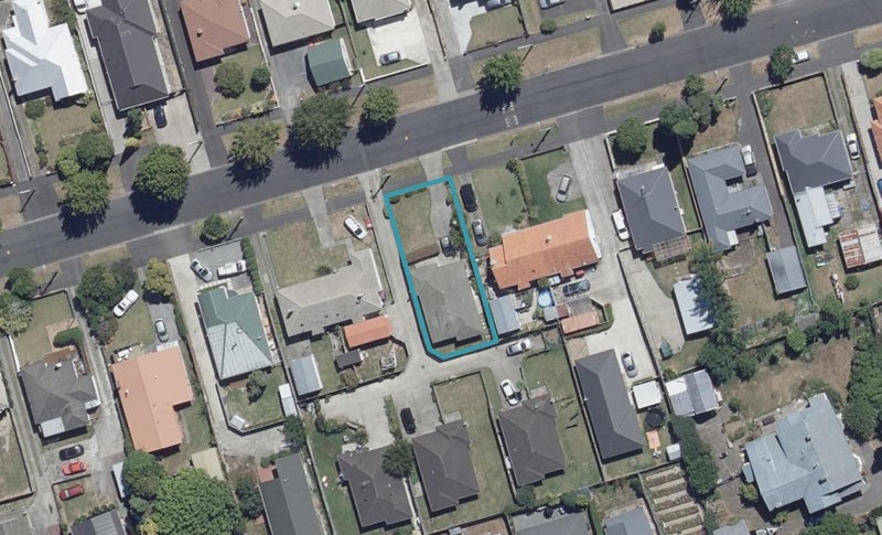 62 Claude Street, Fairfield, Hamilton - Carousel 1