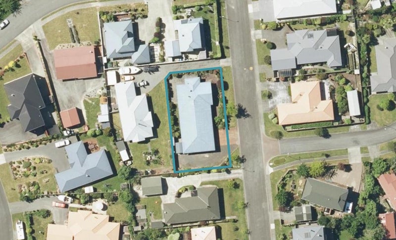 22 Ranui Street, Waikawa, Picton - Carousel 1