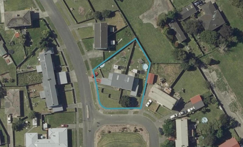 1 Croydon Avenue, Highbury, Palmerston North - Carousel 1