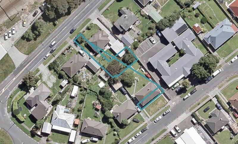 2/3 Sladden Street, Naenae, Lower Hutt - Carousel 1