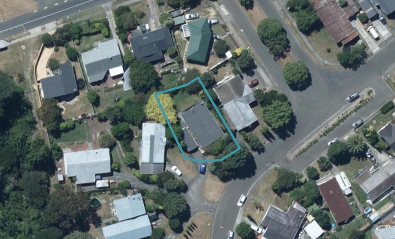 3 Hicks Close, Whitby, Porirua - Carousel 1