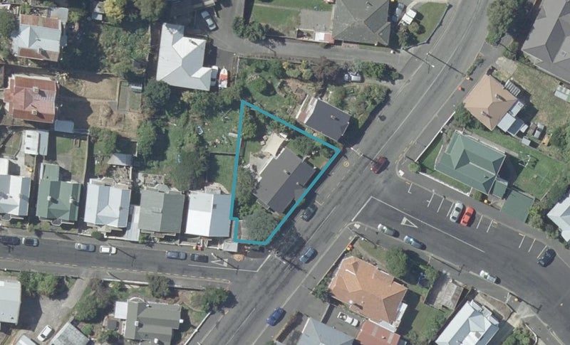 54 Playfair Street, Caversham, Dunedin - Carousel 1