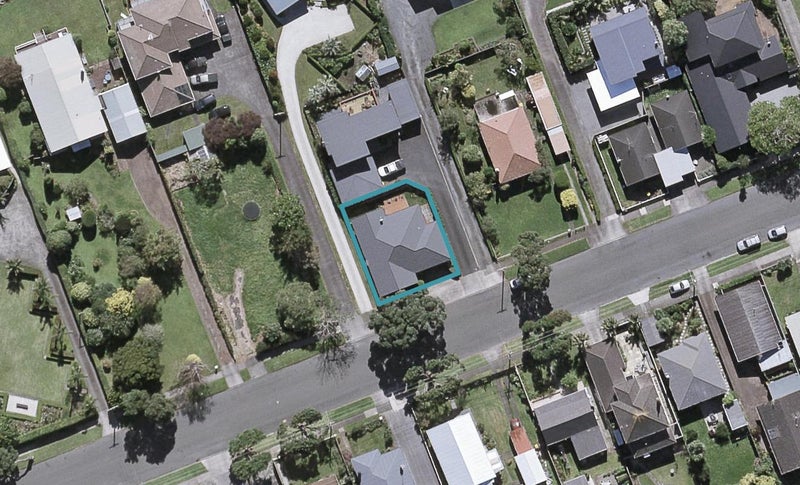 52 Whiteley Street, Moturoa, New Plymouth - Carousel 1