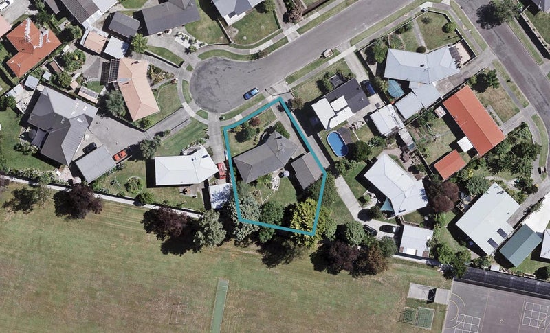 13 Grant Place, Greenmeadows, Napier - Carousel 1
