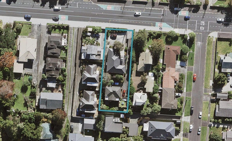 1/180 Onewa Road, Birkenhead, Auckland - Carousel 1