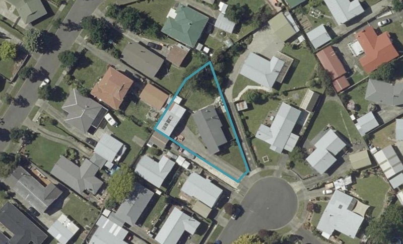 11 Hilton Grove, Kelvin Grove, Palmerston North - Carousel 1