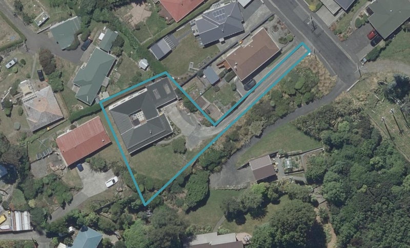 10 Abbeyhill Road, Pine Hill, Dunedin - Carousel 1