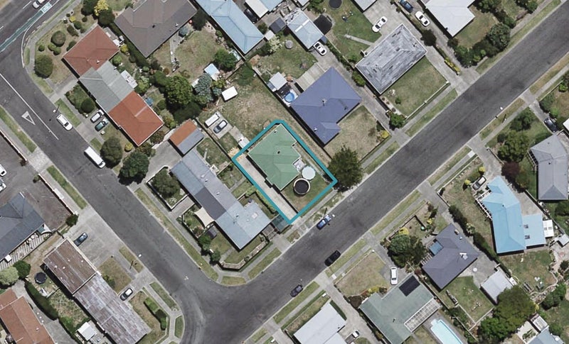 28 Clarence Cox Crescent, Pirimai, Napier - Carousel 1
