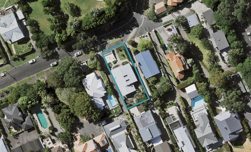 61A Stanley Point Road, Stanley Point, Auckland - Carousel 1