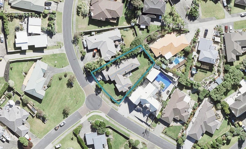 8 Commodore Court, Gulf Harbour, Whangaparaoa - Carousel 1