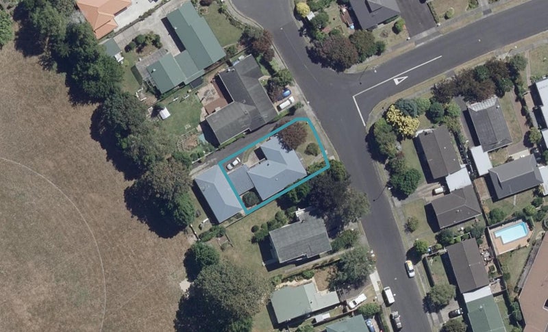51 Orchard Avenue, Enderley, Hamilton - Carousel 1