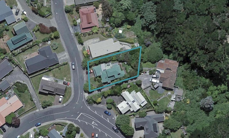 32 Wingfield Place, Churton Park, Wellington - Carousel 1