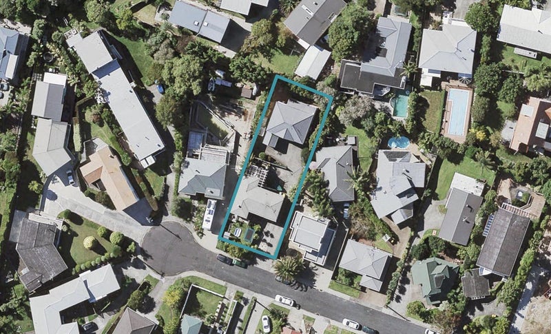 2/20 Bevyn Street, Castor Bay, Auckland - Carousel 1