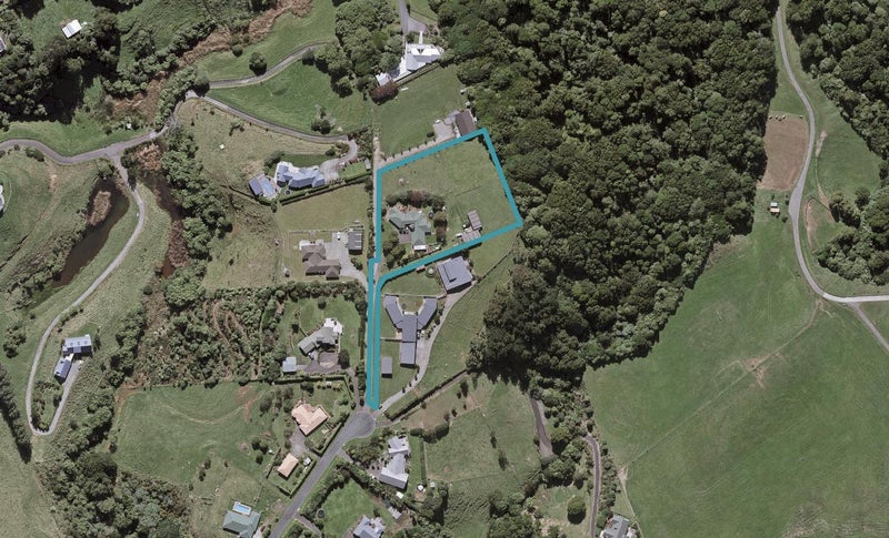 69 McGiven Drive, Ridgewood, New Plymouth - Carousel 1