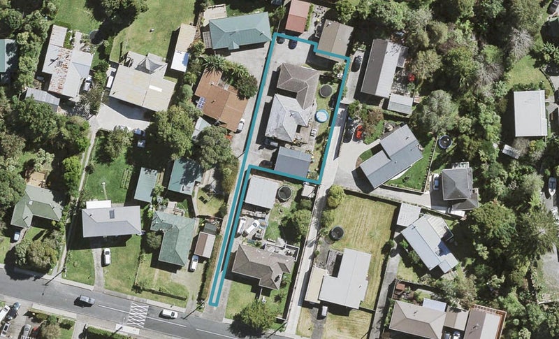 9A Woodvale Road, Glen Eden, Auckland - Carousel 1