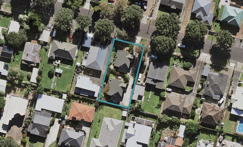 16 Oak Street, Royal Oak, Auckland - Carousel 1